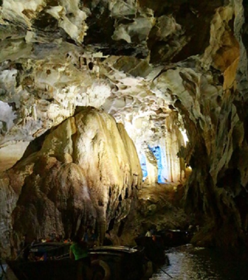 Phong-Nha-Cave