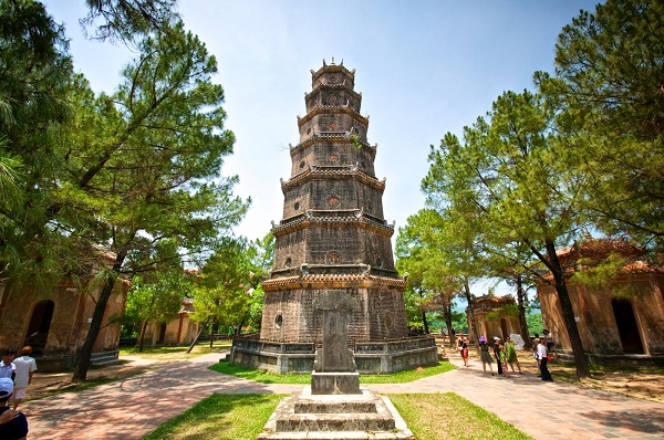 the-unique-architecture-of-thien-mu-pagoda-1-1