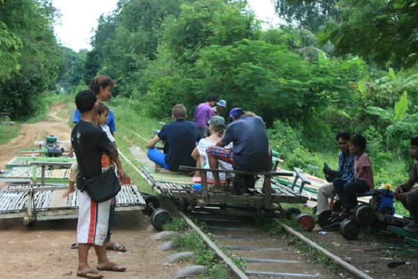 Xe lửa tre ở Battambang
